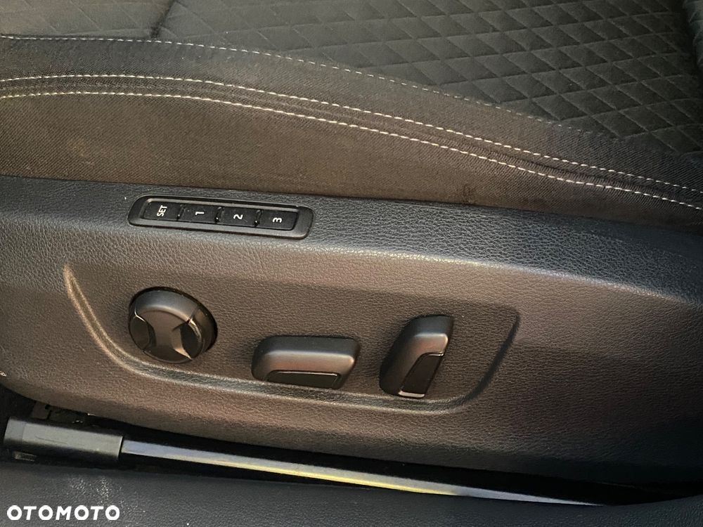 Skoda Superb 2.0 TDI Style DSG - 13