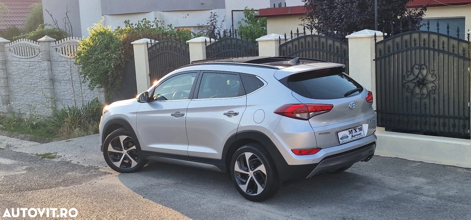 Hyundai Tucson - 4