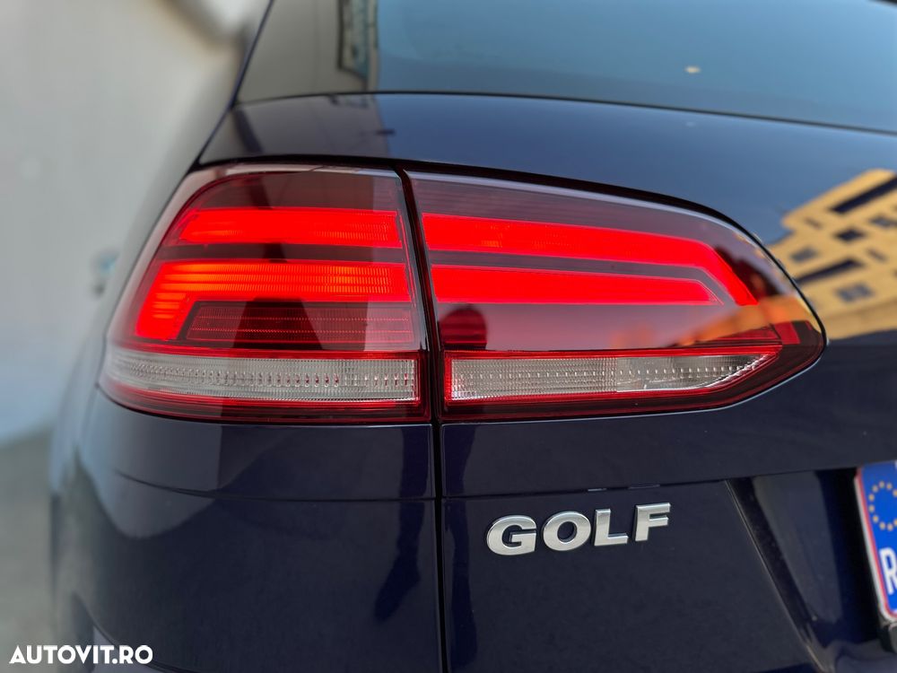 Volkswagen Golf - 21