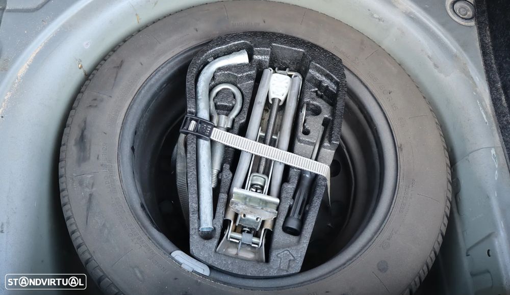 VW Polo 1.4 TDi Confortline - 24