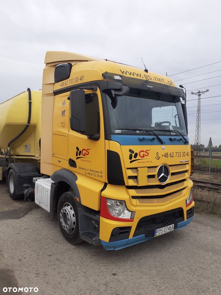 Mercedes-Benz Mercedes-Benz - 2