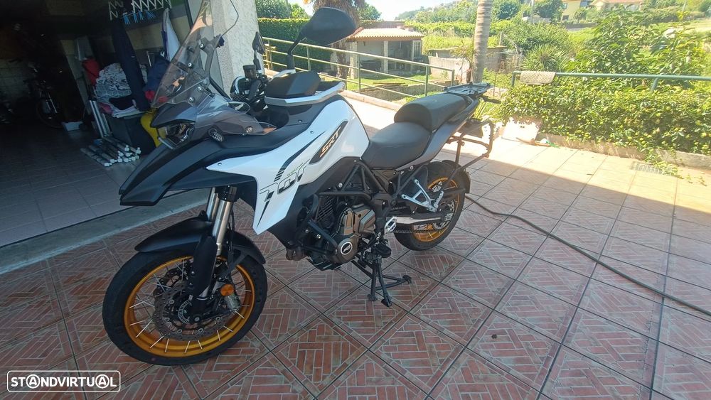 QJ Motor SRT 700X - 3