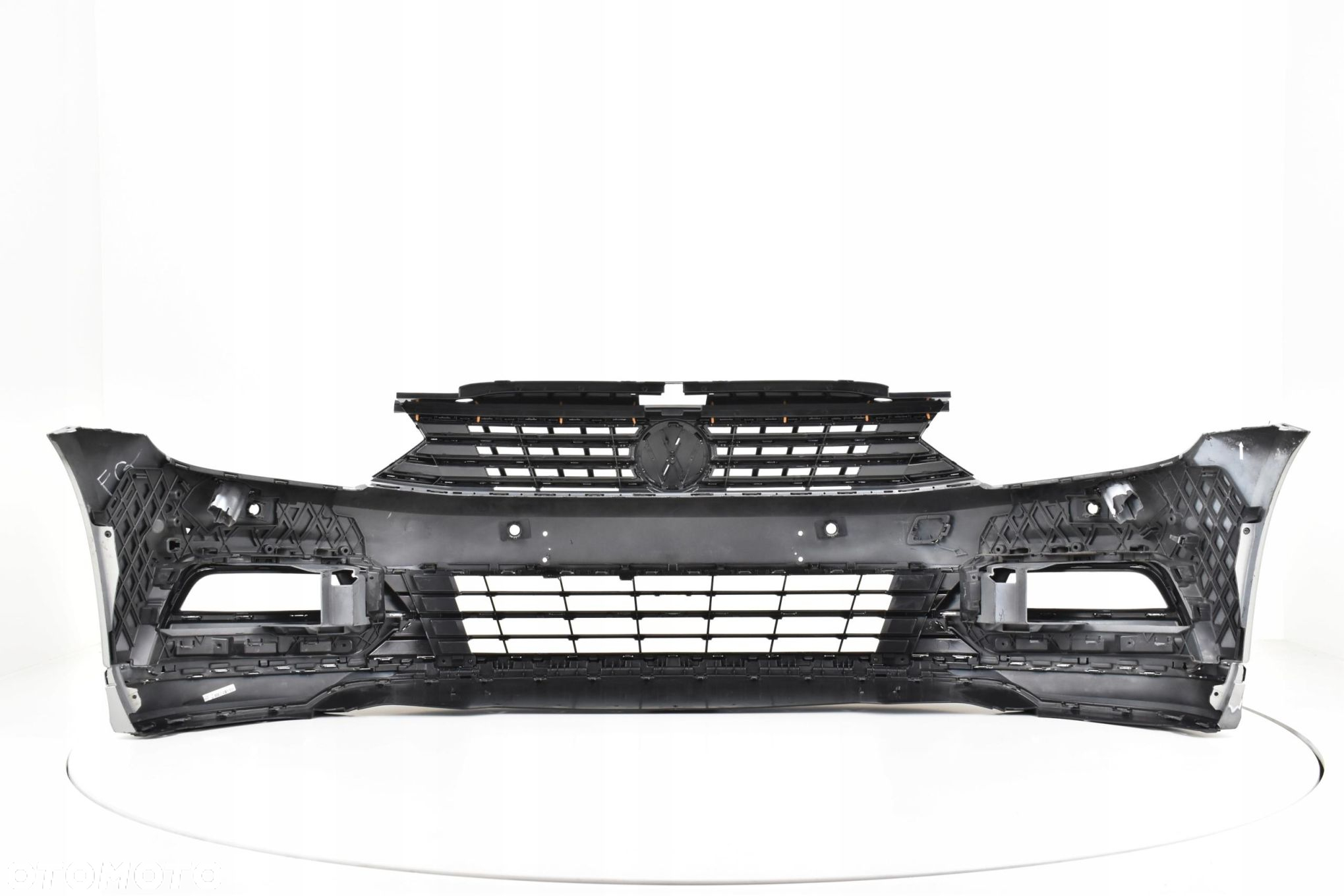 VOLKSWAGEN PASSAT B8 R-LINE PRZED LIFT 2016- ZDERZAK PRZEDNI NA SPRYSKI - 6