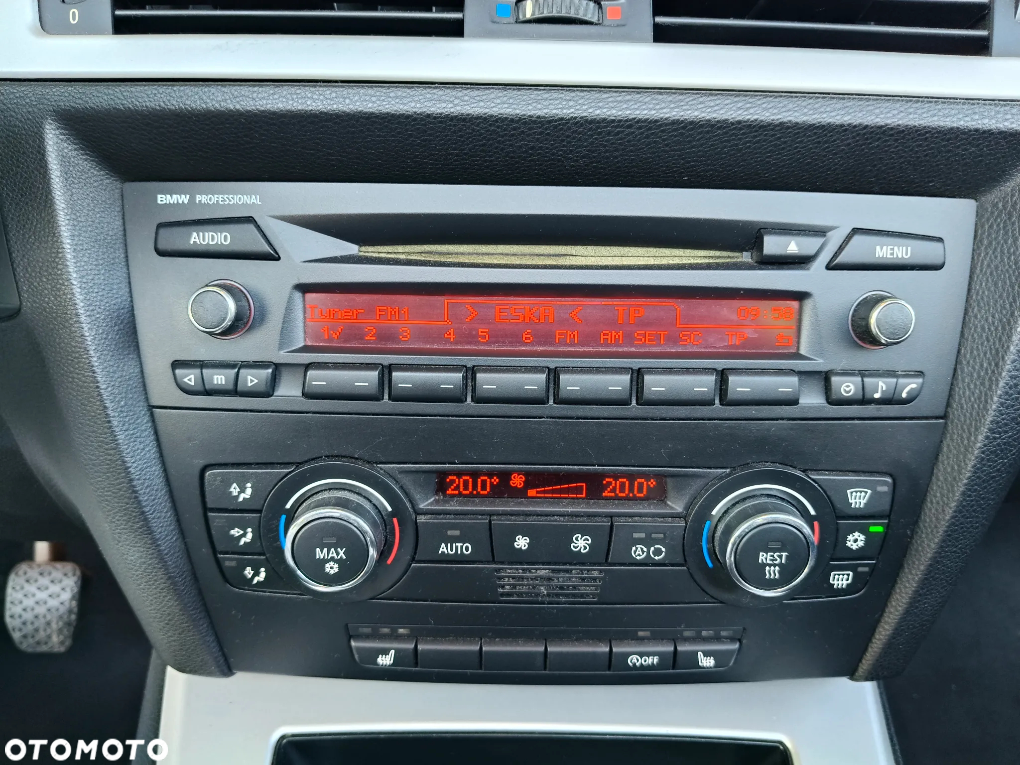 BMW Seria 3 320i - 26