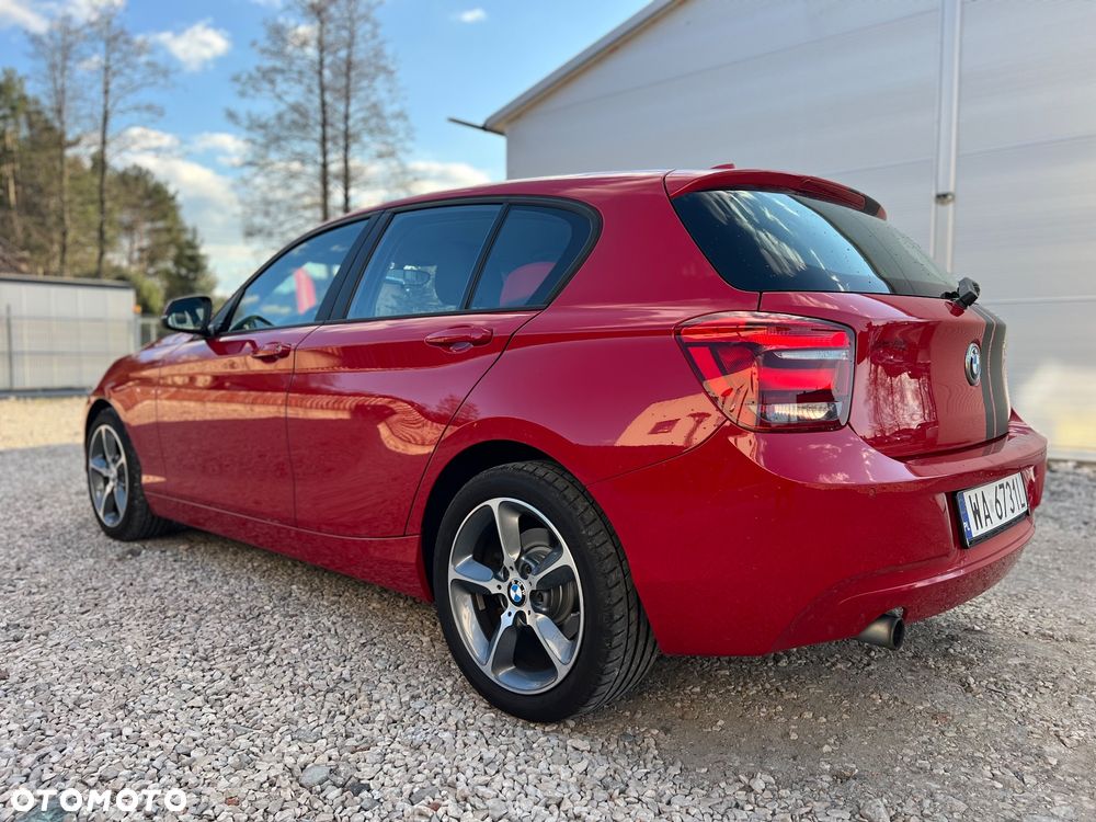 BMW Seria 1 116i - 11