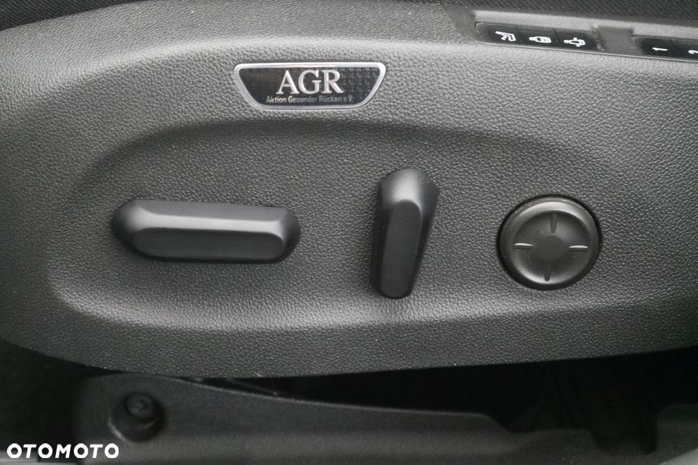 Opel Insignia - 28