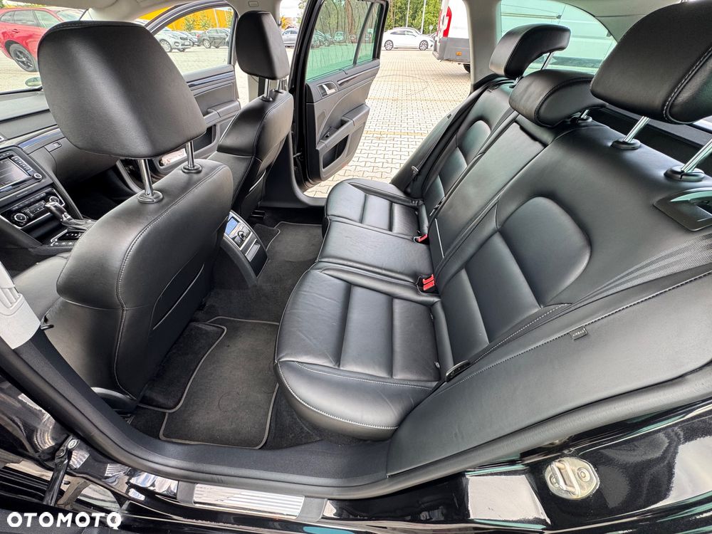 Skoda Superb 2.0 TDI Elegance DSG - 17