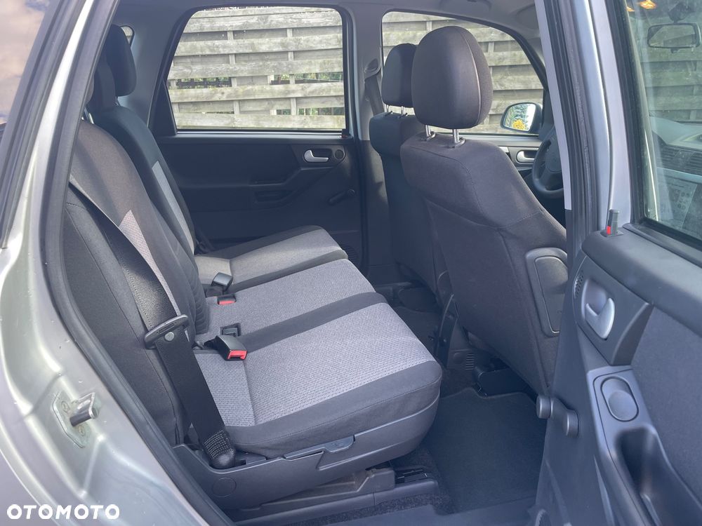 Opel Meriva - 14