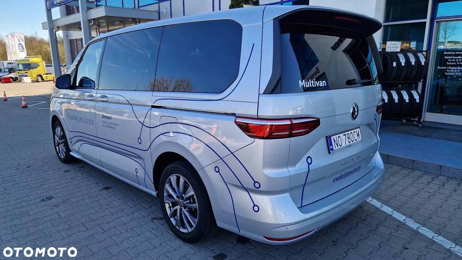 Volkswagen Multivan 2.0 TDI L2 Life DSG - 4