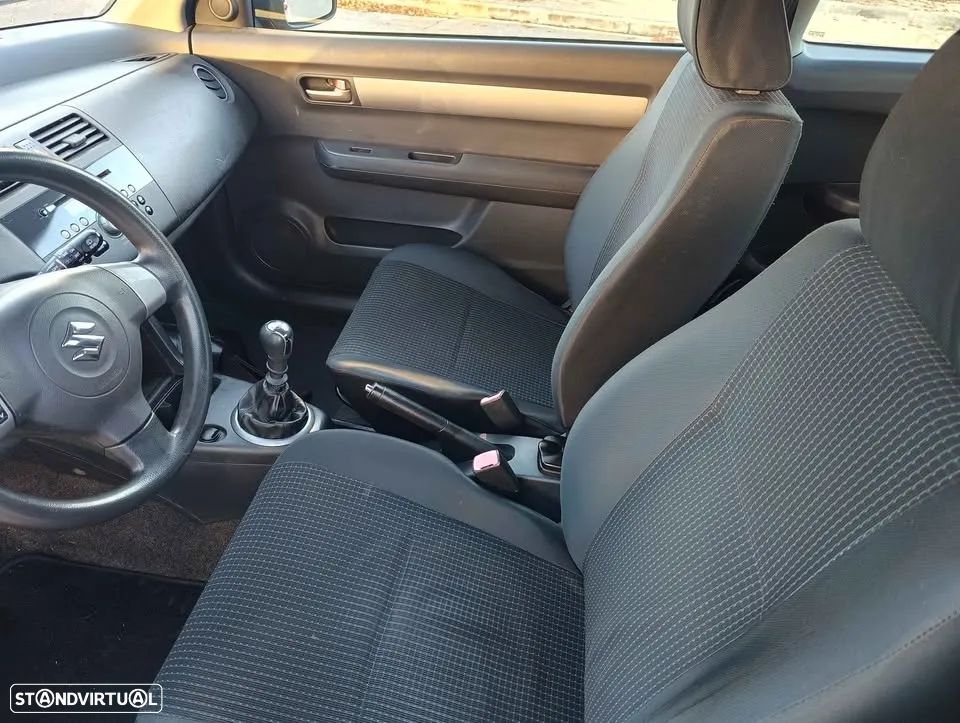 Suzuki Swift 1.3 DDiS GL - 6