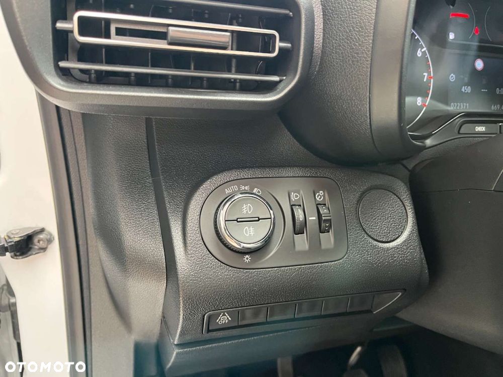 Opel Combo - 19