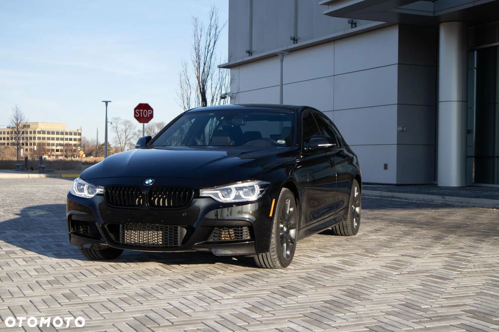 BMW Seria 3 330i xDrive M Sport - 13