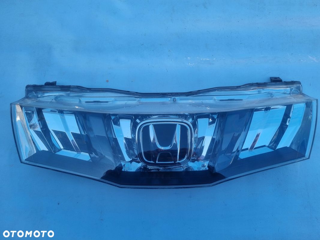 Honda Civic 8 VIII akwarium UFO znaczek atrapa grill przód + 2x mocowanie - 1