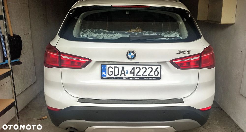 BMW X1 xDrive18d Business Edition - 7