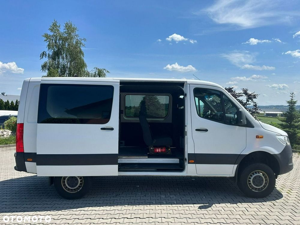Mercedes-Benz Sprinter - 10