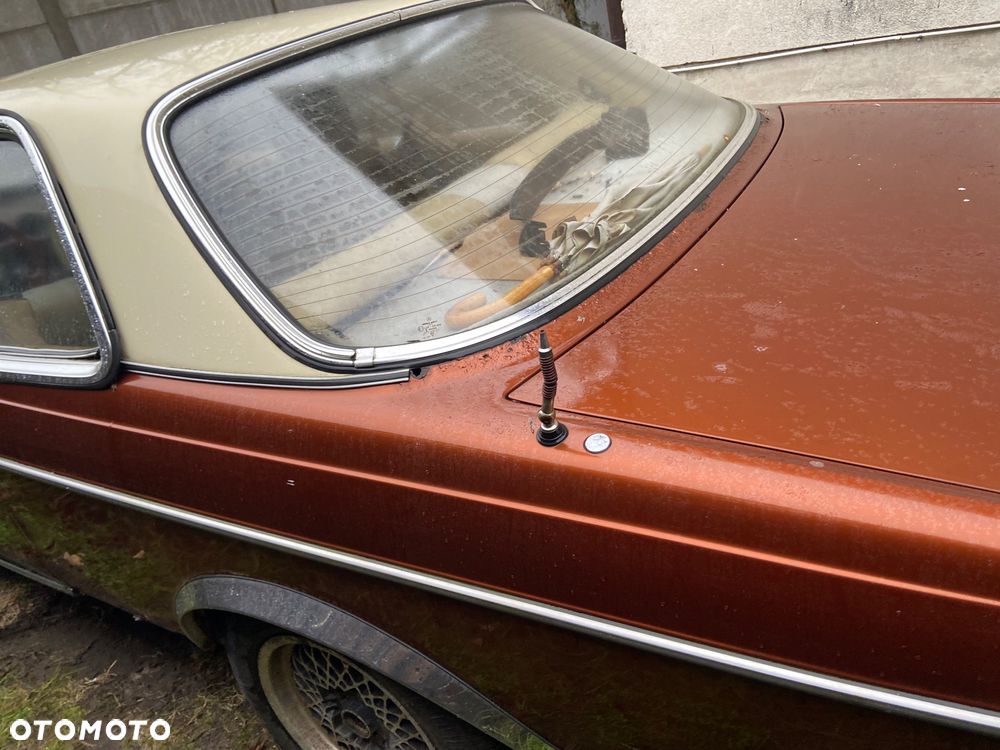 Mercedes-Benz W123 - 14