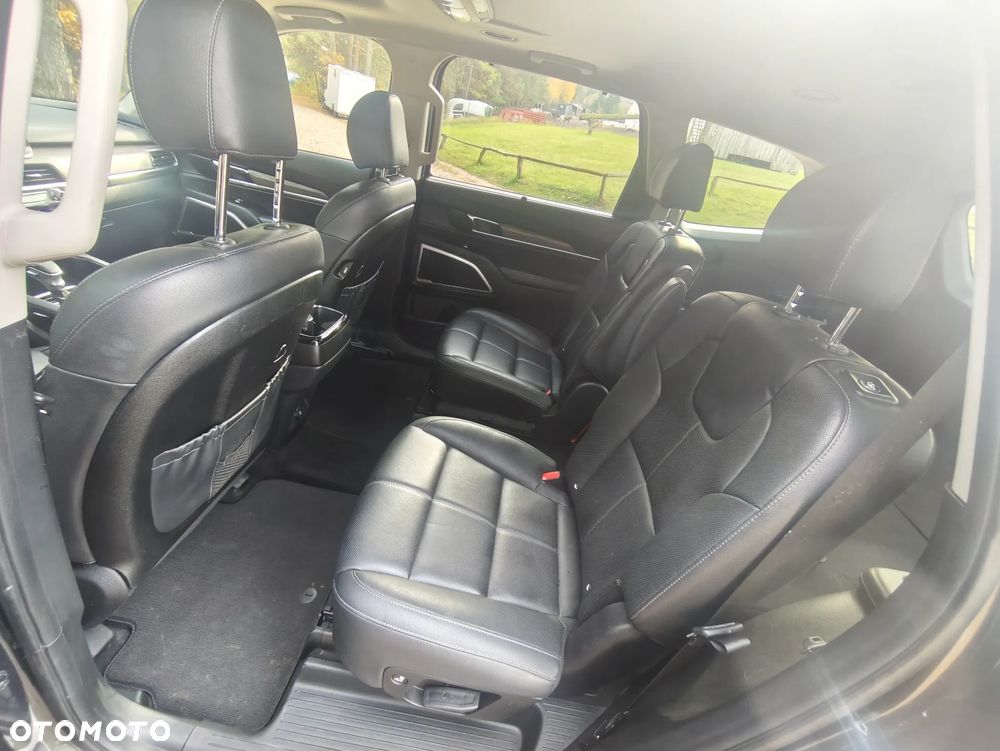 Kia Sorento - 16