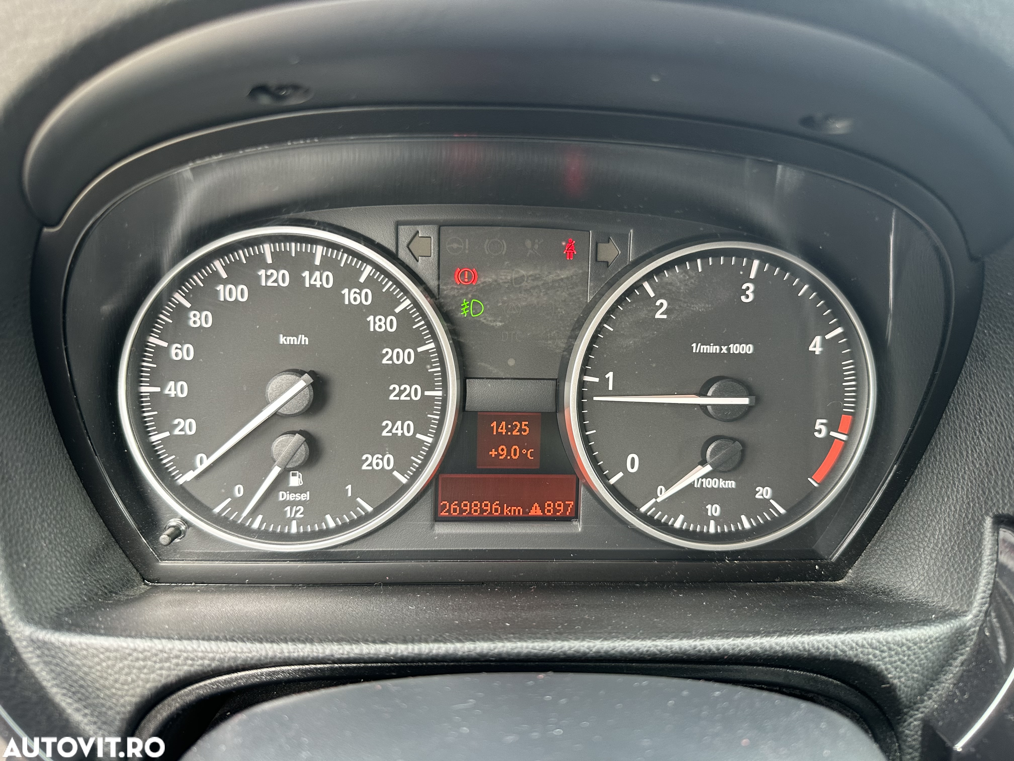 BMW Seria 3 320d xDrive DPF Touring - 13