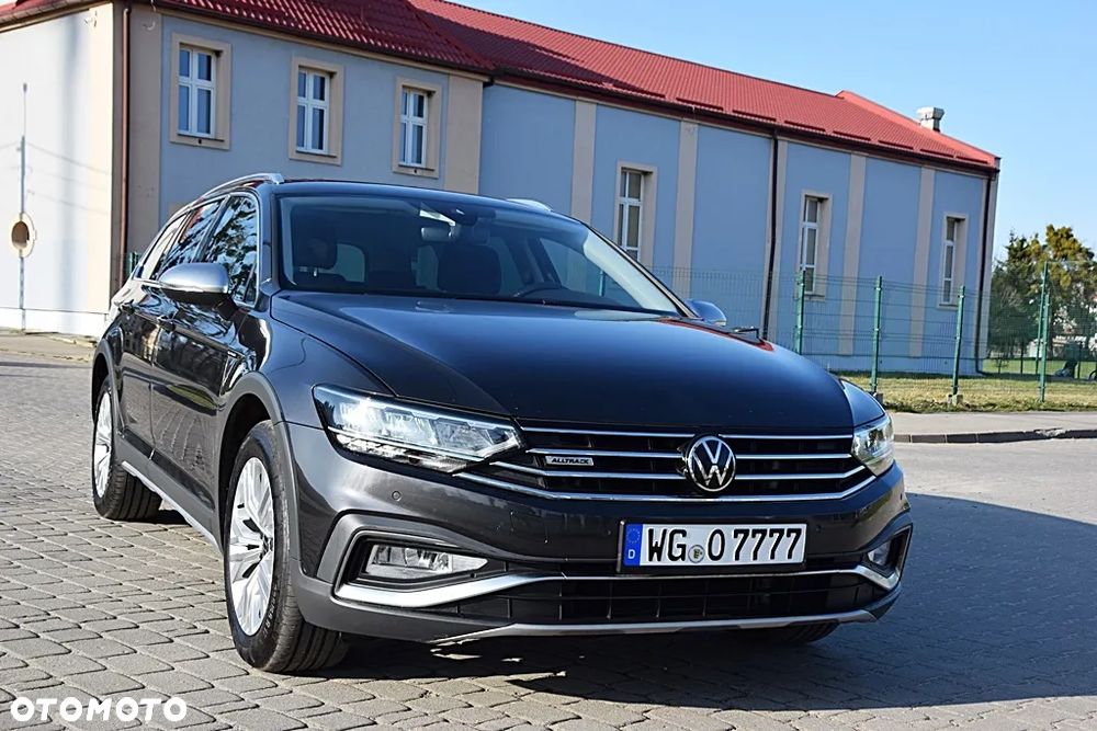Volkswagen Passat Alltrack 2.0 TDI SCR DSG 4Motion - 1
