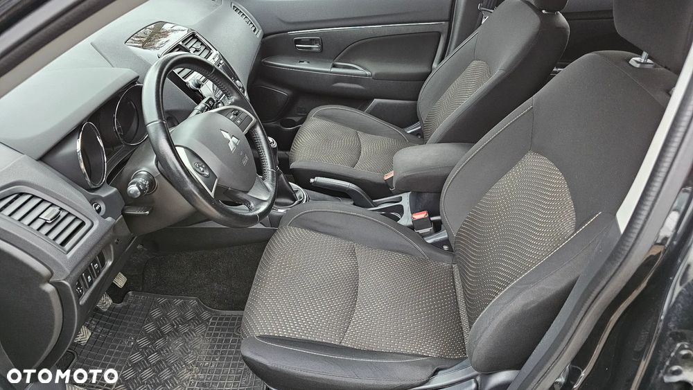 Mitsubishi ASX 1.6 Intense - 12