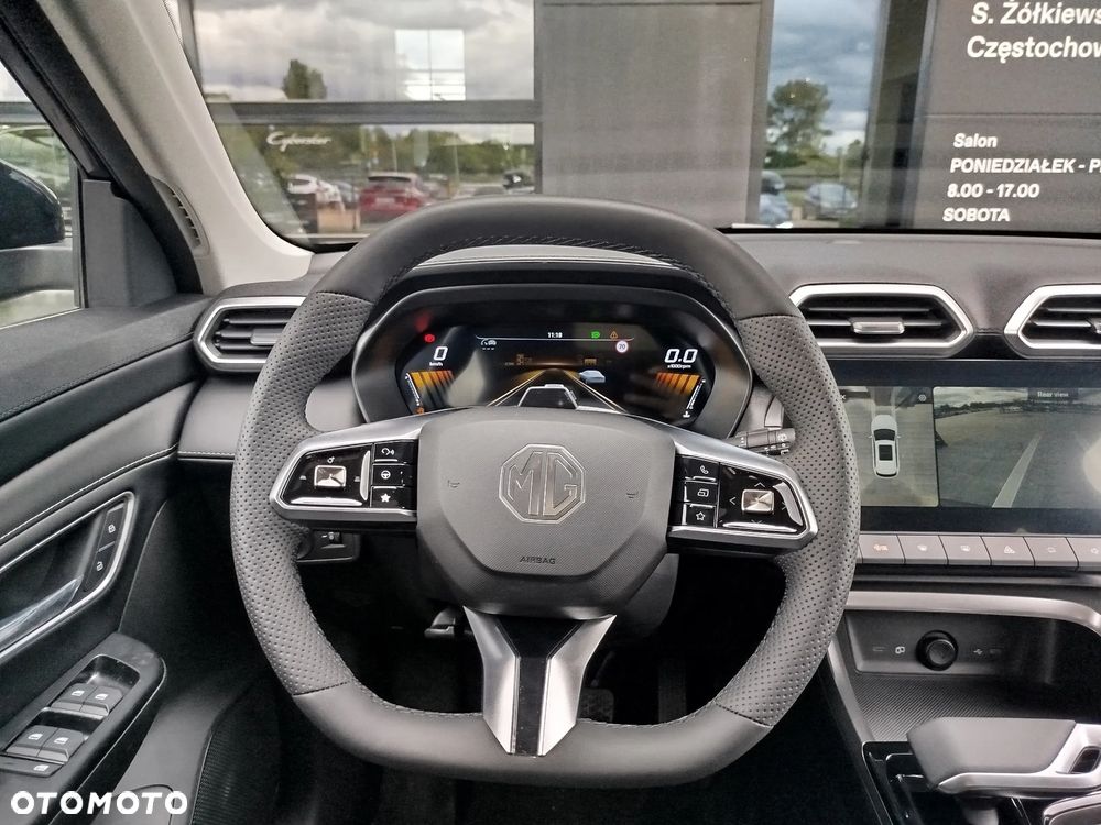 MG ZS Hybrid+ - 12