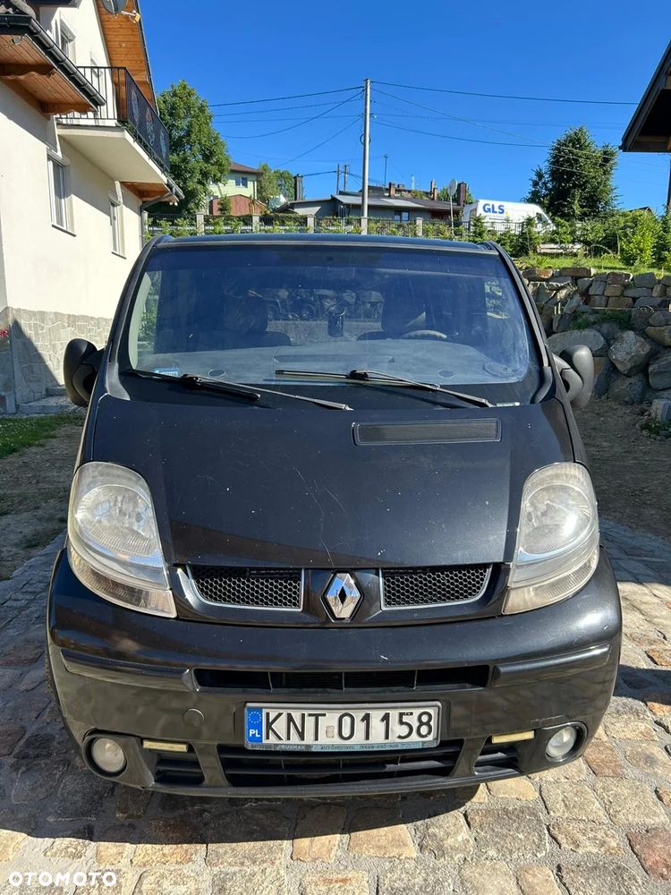 Renault Trafic Passenger - 2