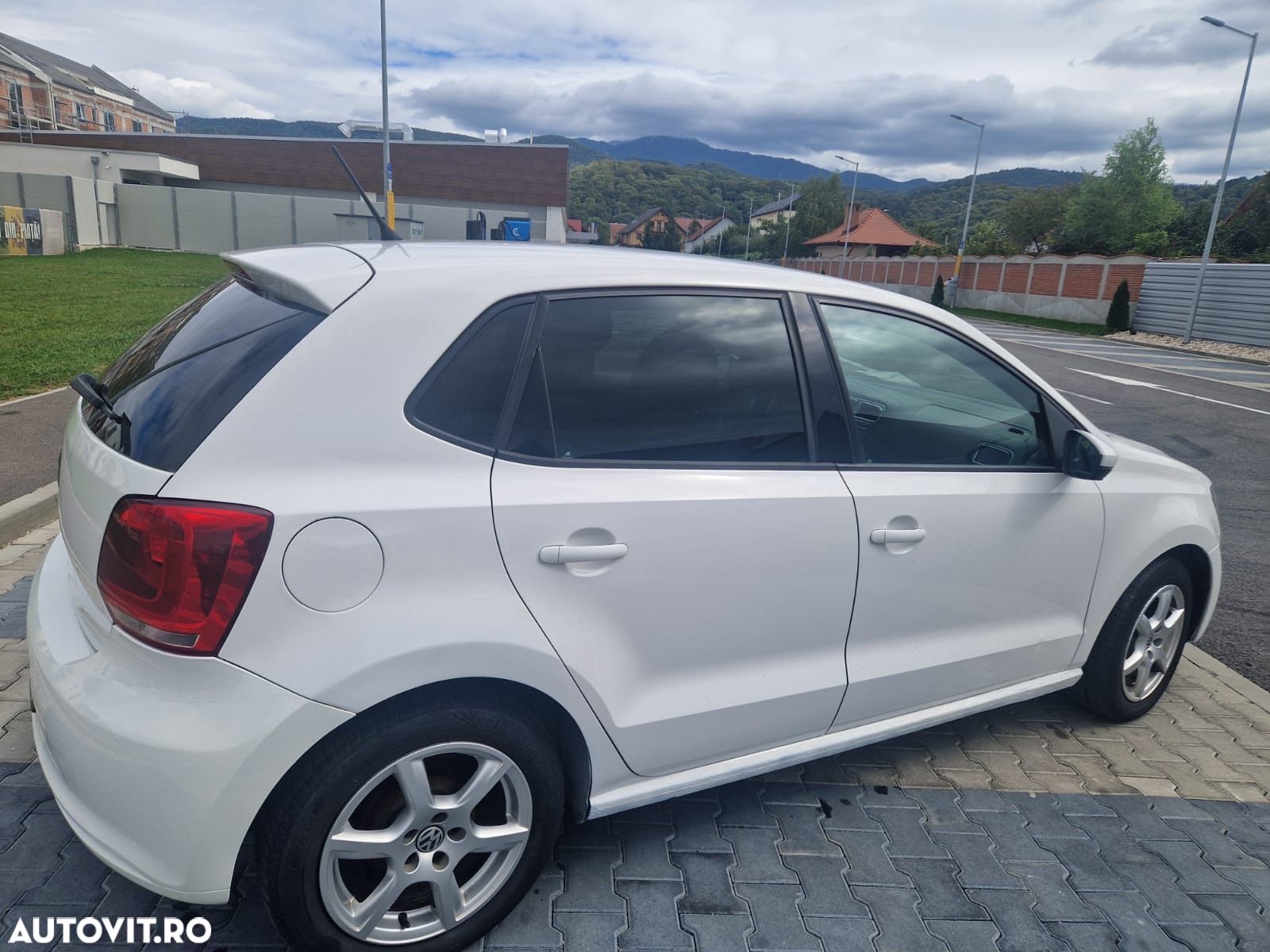 Volkswagen Polo 1.2 Trendline - 1