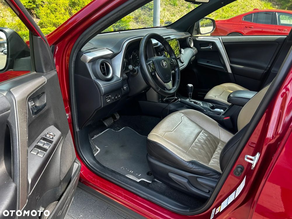Toyota RAV4 - 2