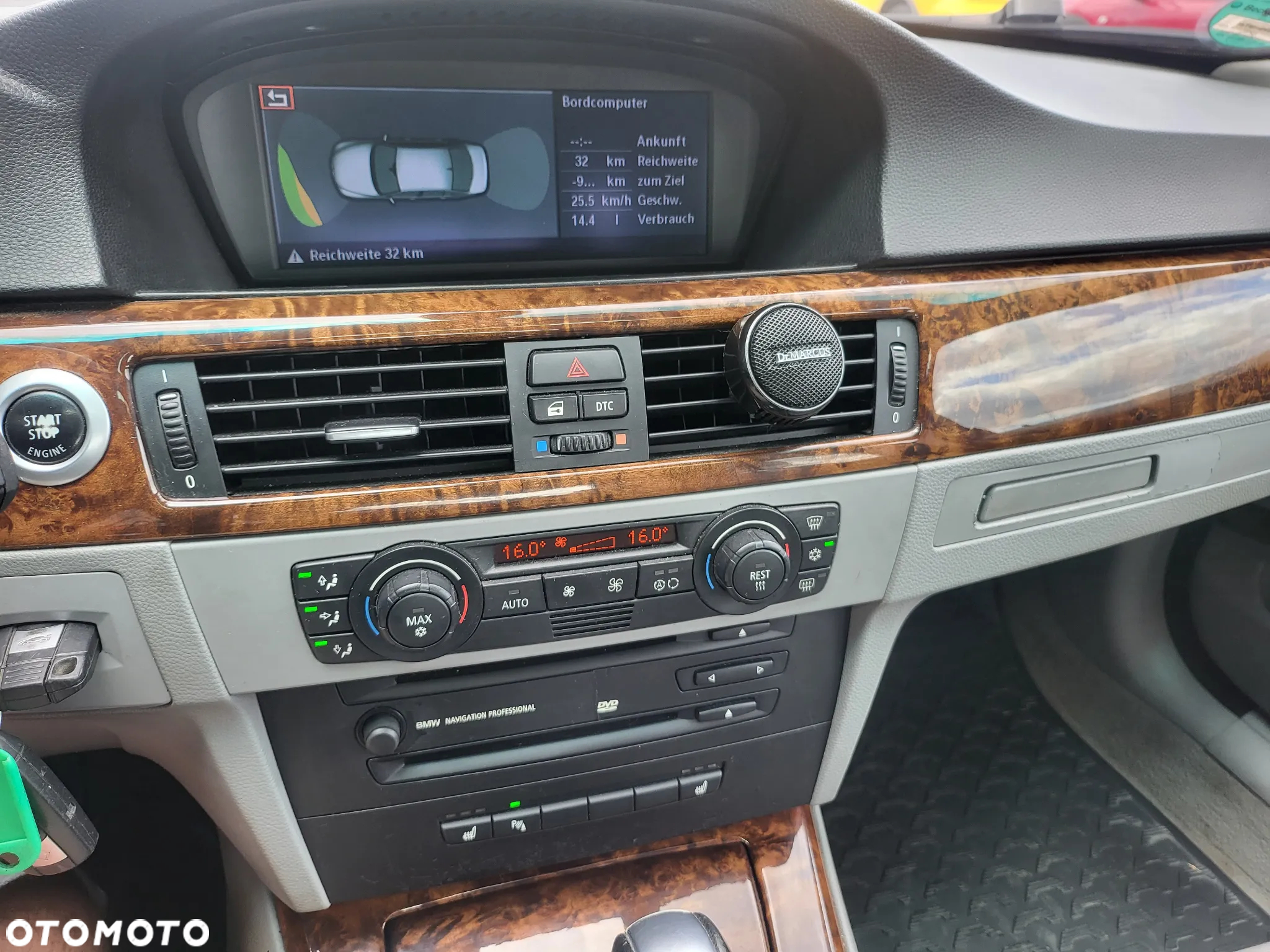 BMW Seria 3 325i - 28