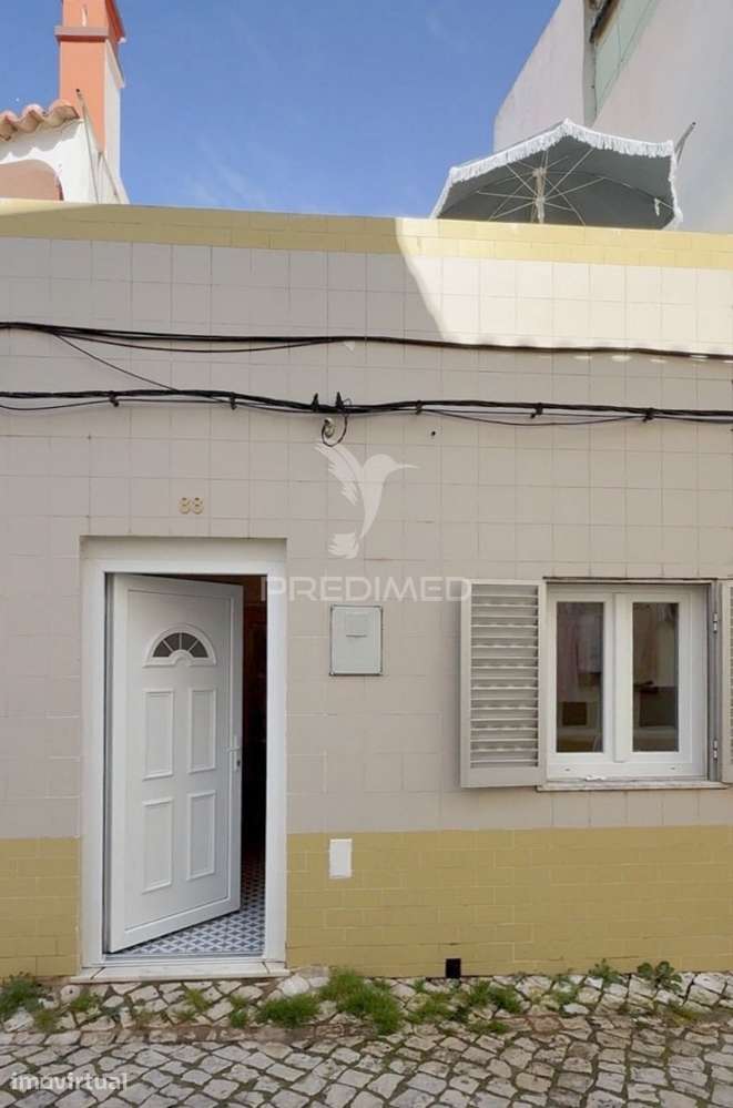 Moradia totalmente remodelada T1 no centro de Portimão - Grande imagem: 5/13
