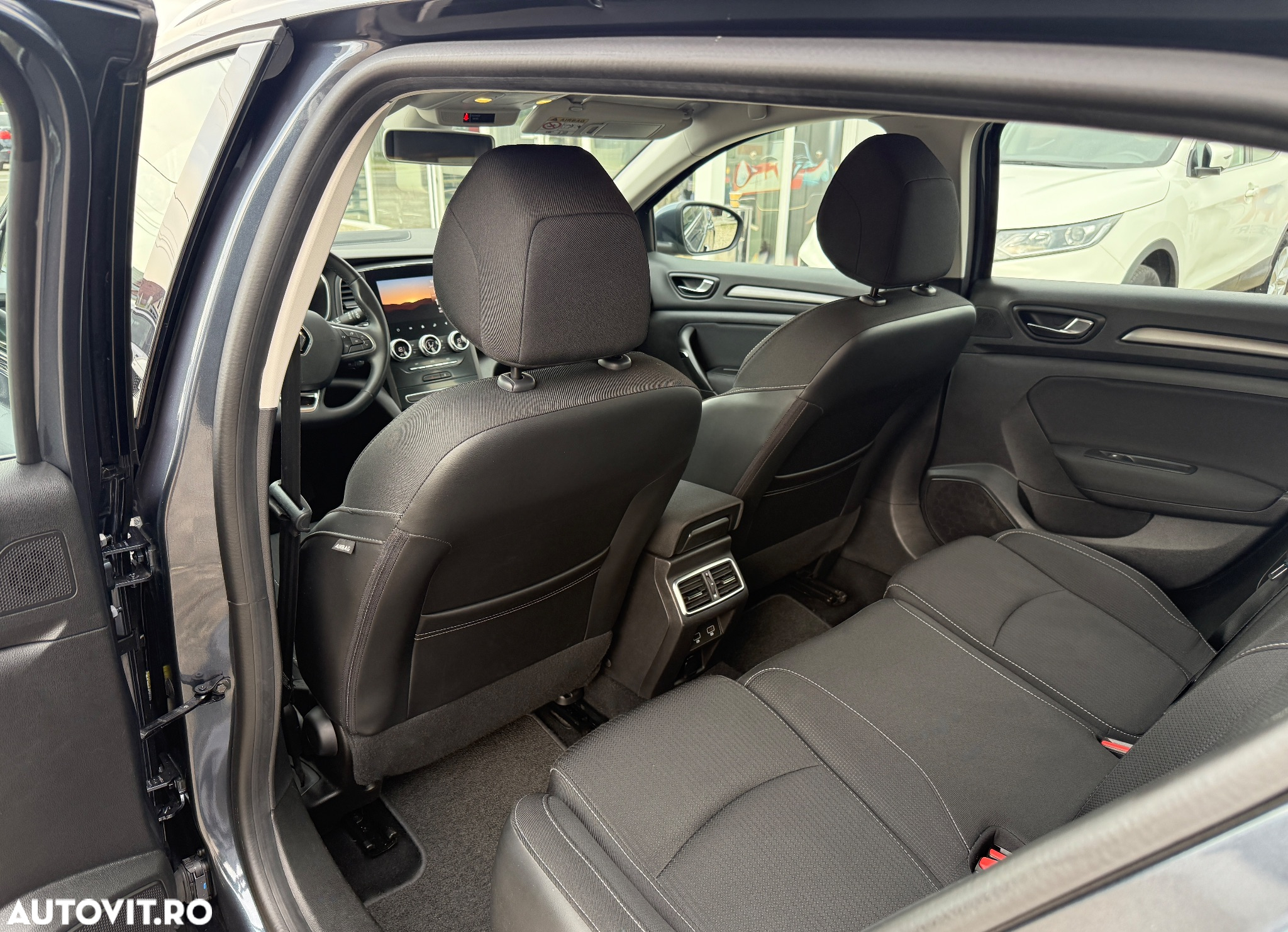 Renault Megane BLUE dCi 115 ZEN - 19