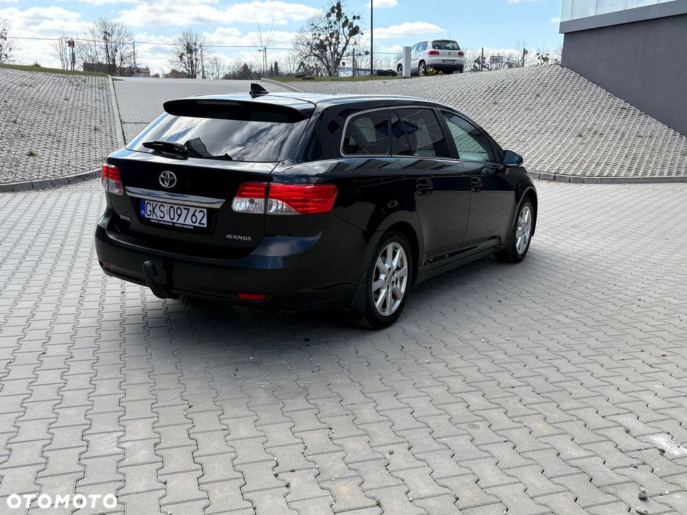 Toyota Avensis 1.8 Sol NAVI - 5