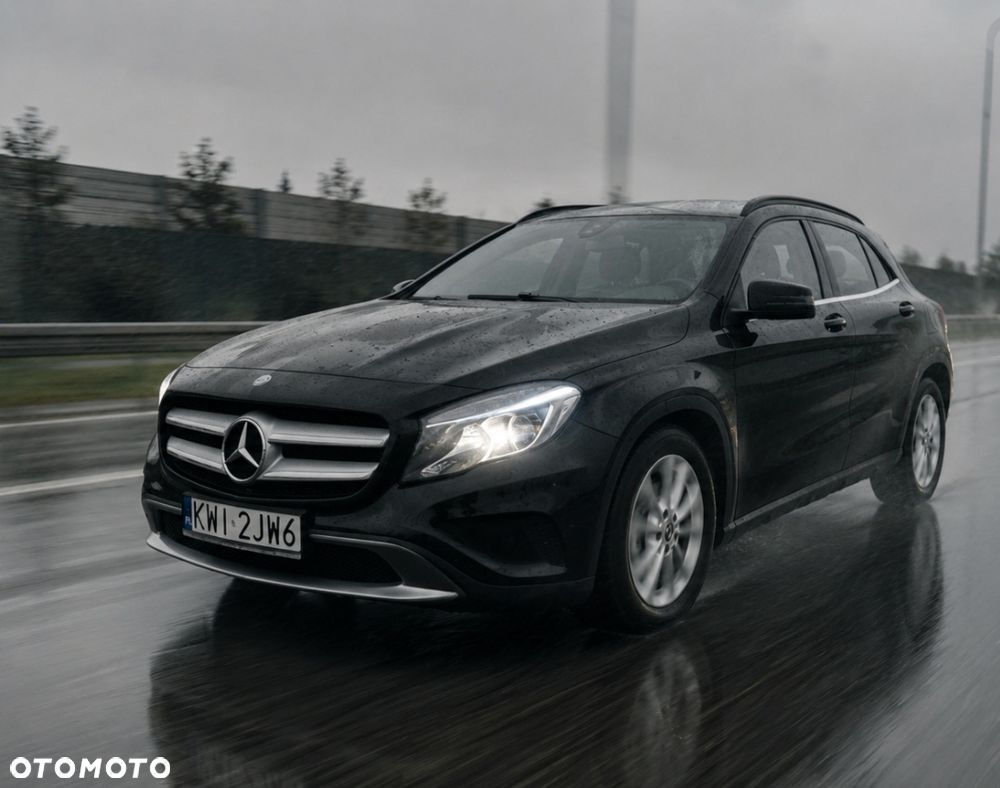 Mercedes-Benz GLA - 1