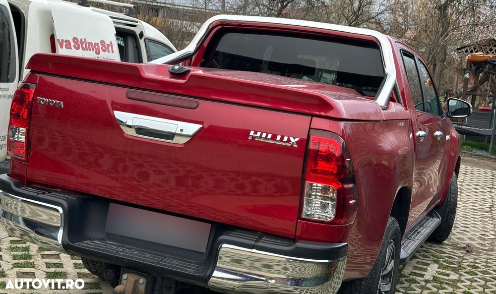 Toyota Hilux 4x4 Double Cab A/T Invincible - 3