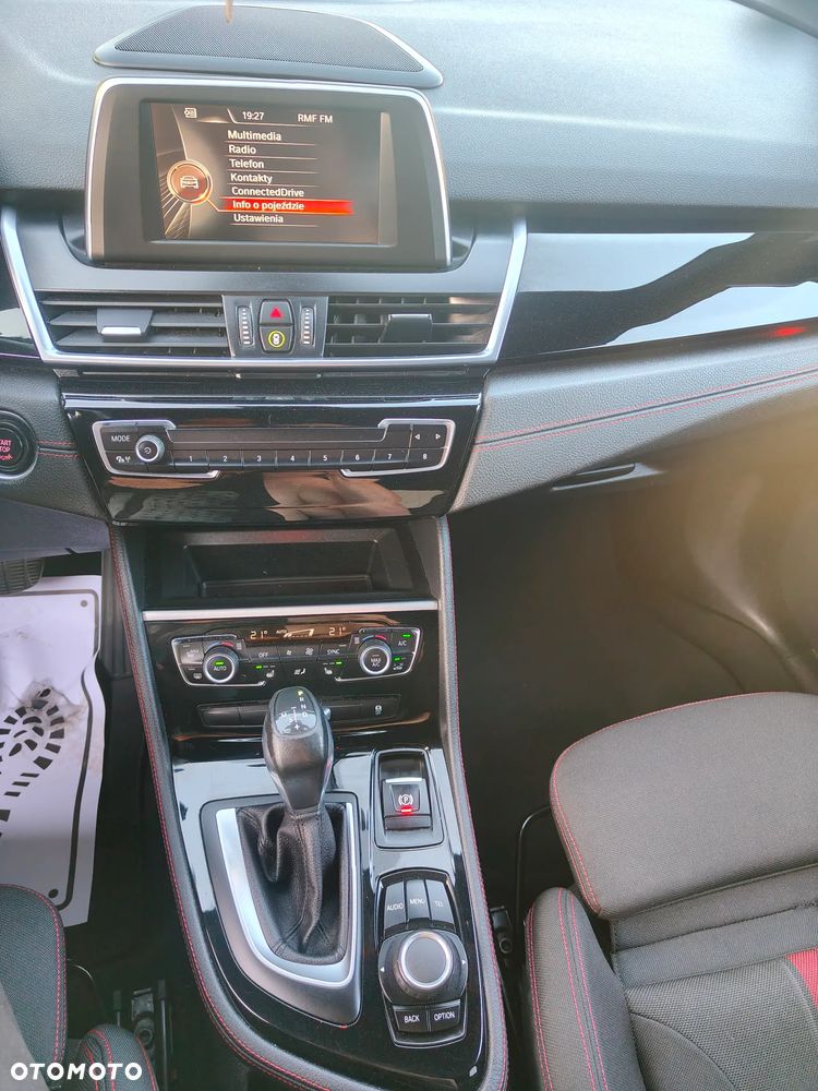 BMW Seria 2 218d Sport - 8