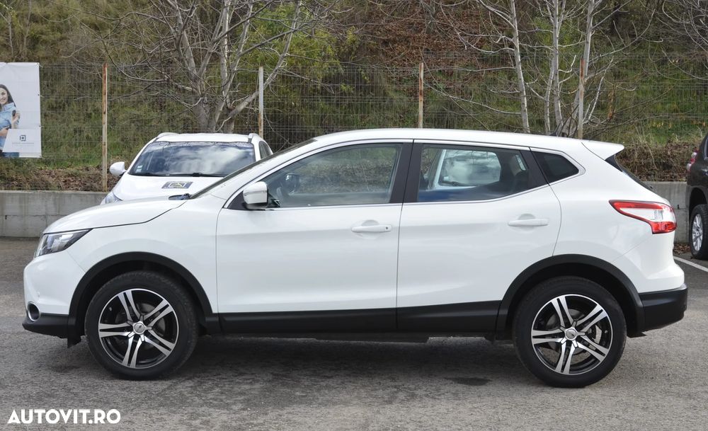 Nissan Qashqai 1.6 DCI DPF Start/Stop acenta - 8