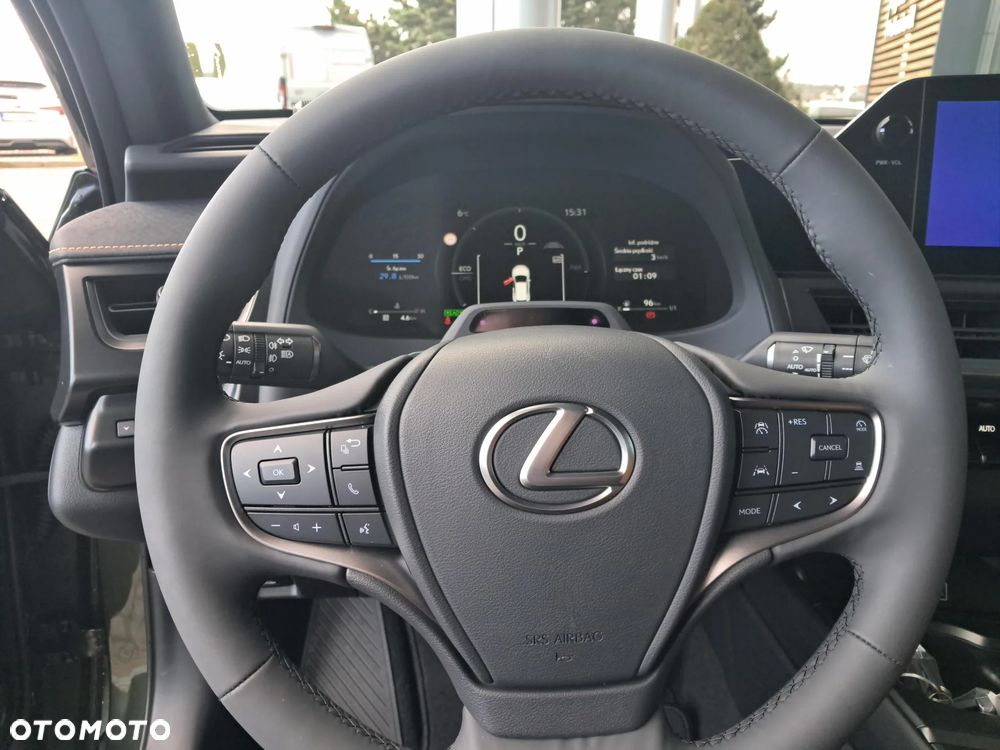 Lexus UX 300h Business - 10