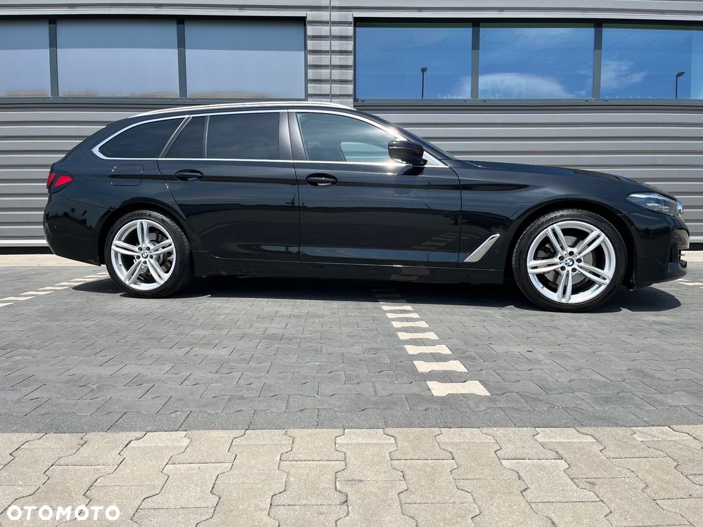 BMW Seria 5 520d xDrive - 3