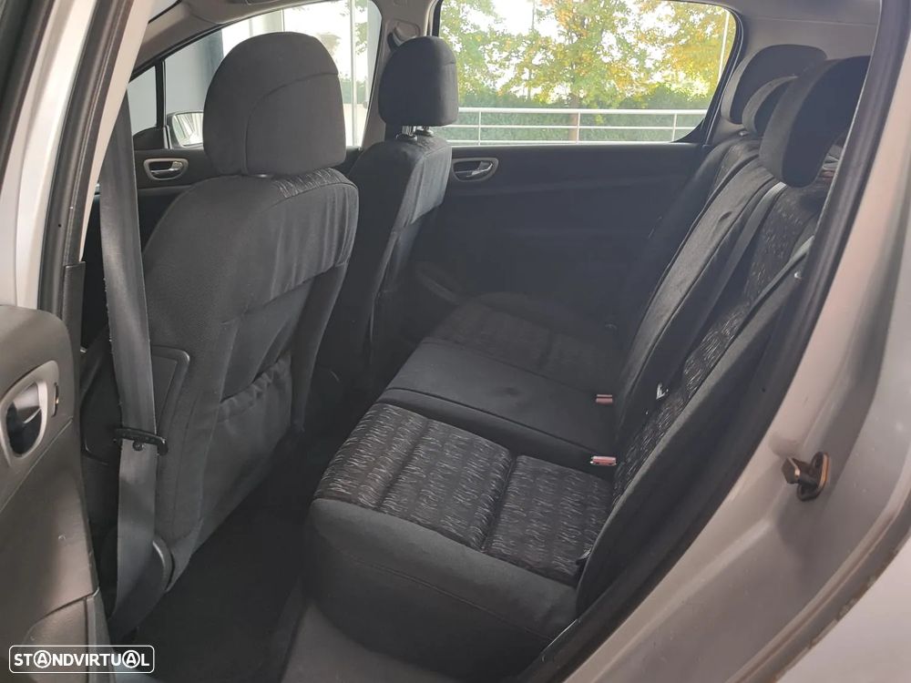 Peugeot 307 1.4 HDi XS Premium - 17