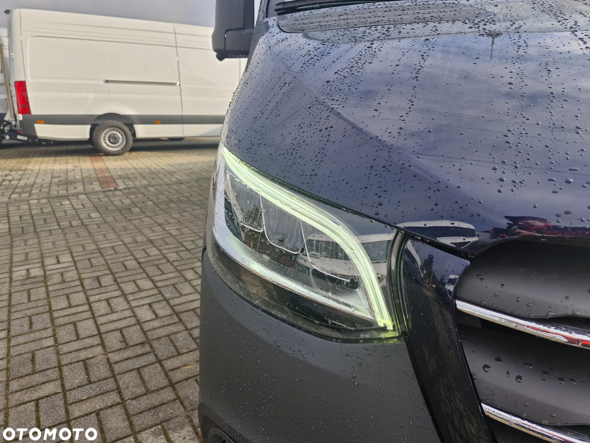 Mercedes-Benz Sprinter 319 CDI - 15