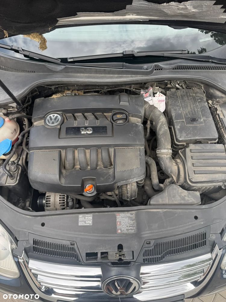 Volkswagen Jetta 1.6 Trendline - 9