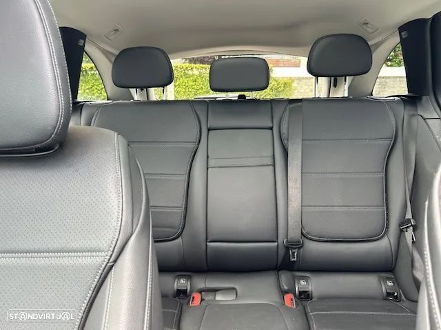 Mercedes-Benz C 300 e Avantgarde - 26