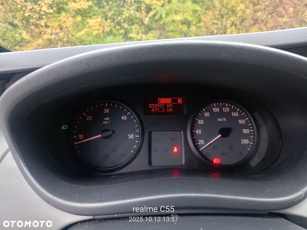 Opel Vivaro - 10