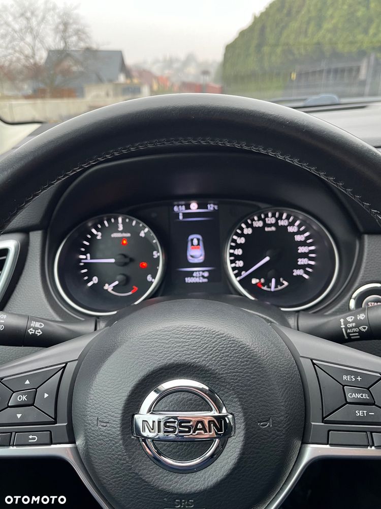 Nissan Qashqai 1.5 dCi N-Connecta - 9
