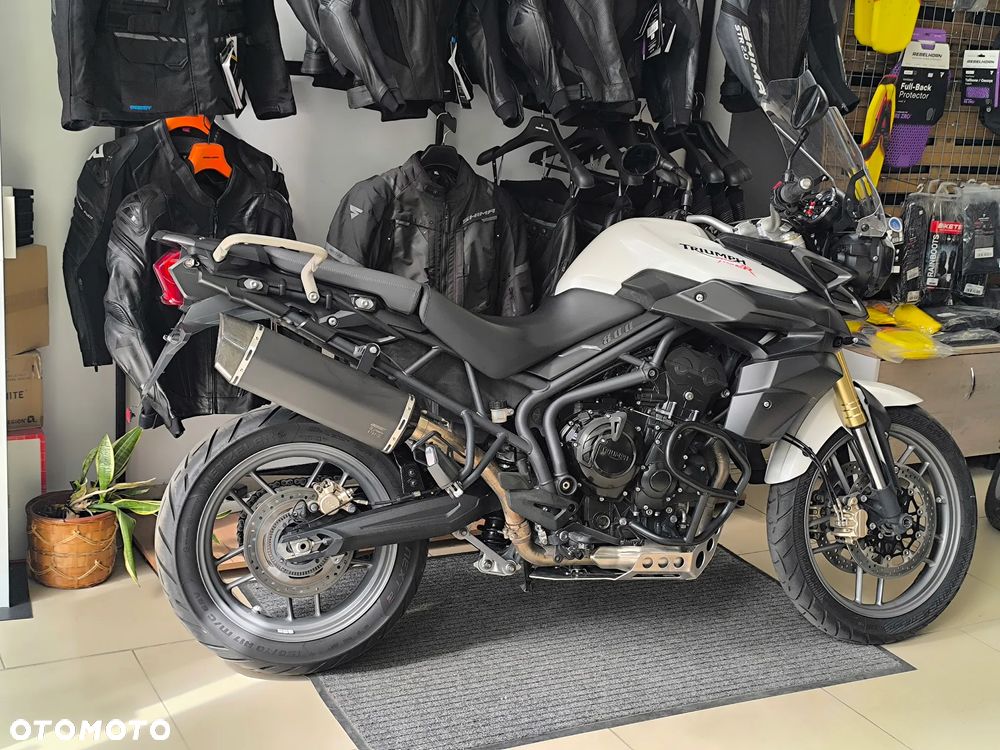 Triumph Tiger - 9