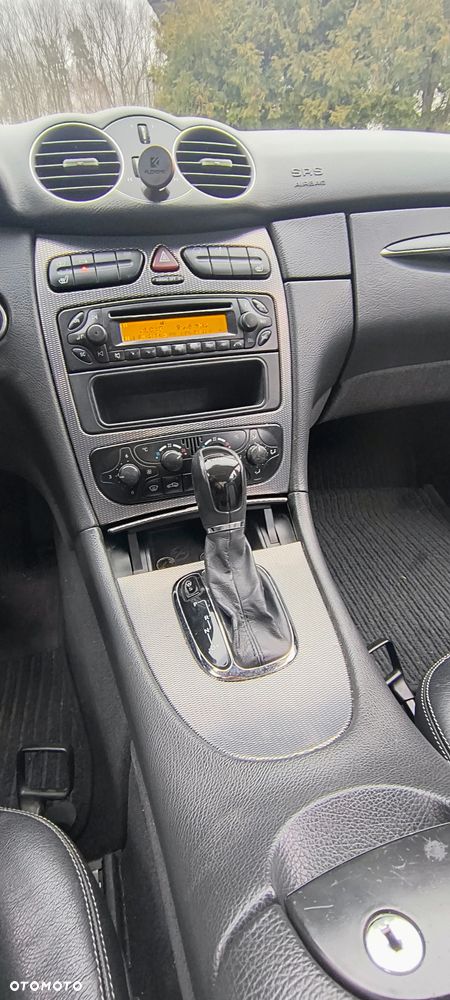 Mercedes-Benz CLK - 22