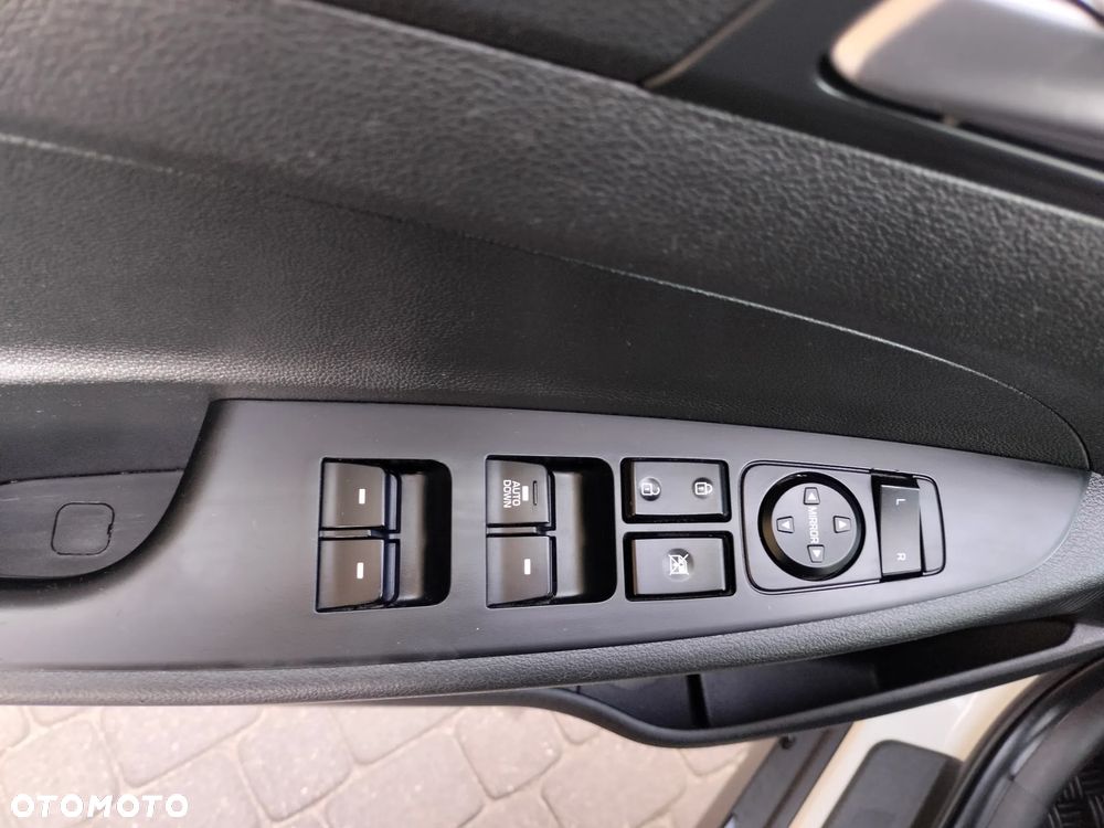 Hyundai Tucson 1.6 GDi 2WD Pure - 22