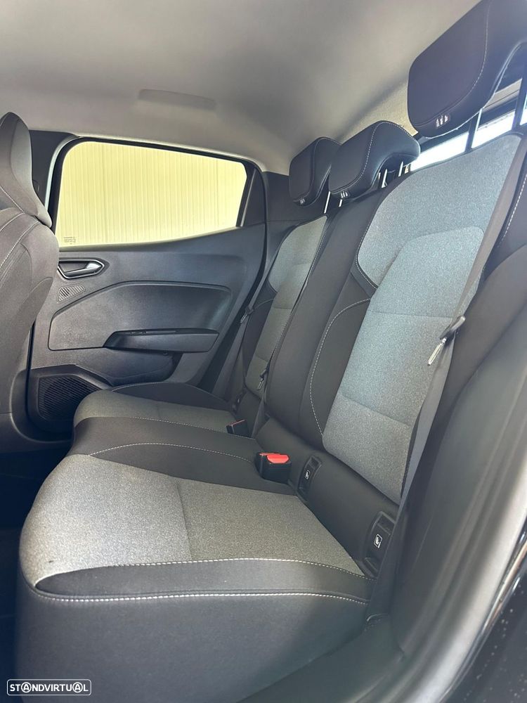 Renault Clio 1.0 TCe Techno - 27