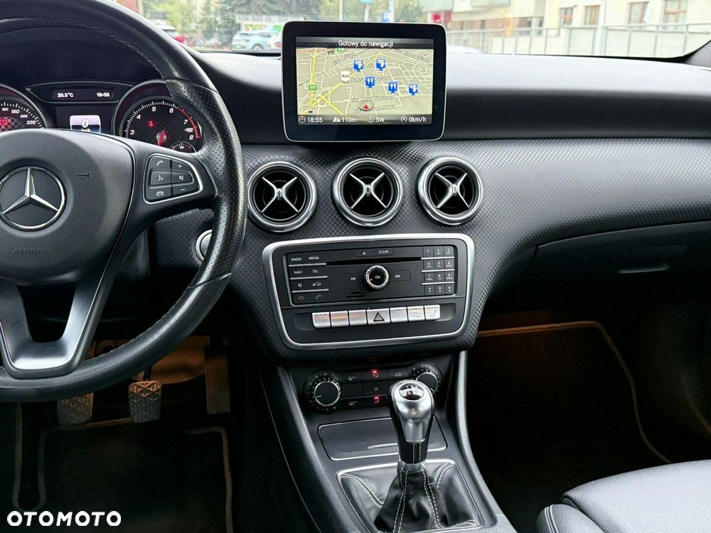 Mercedes-Benz Klasa A 180 (BlueEFFICIENCY) Urban - 22