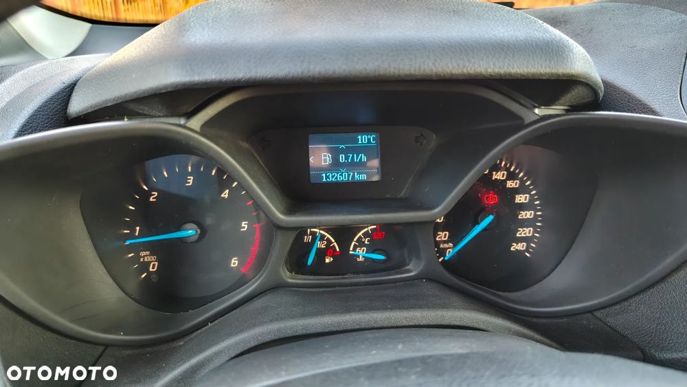 Ford Transit Connect - 22